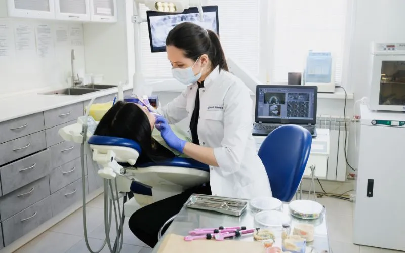 Dentysta Kraków - specjalista, którego nie musisz się obawiać